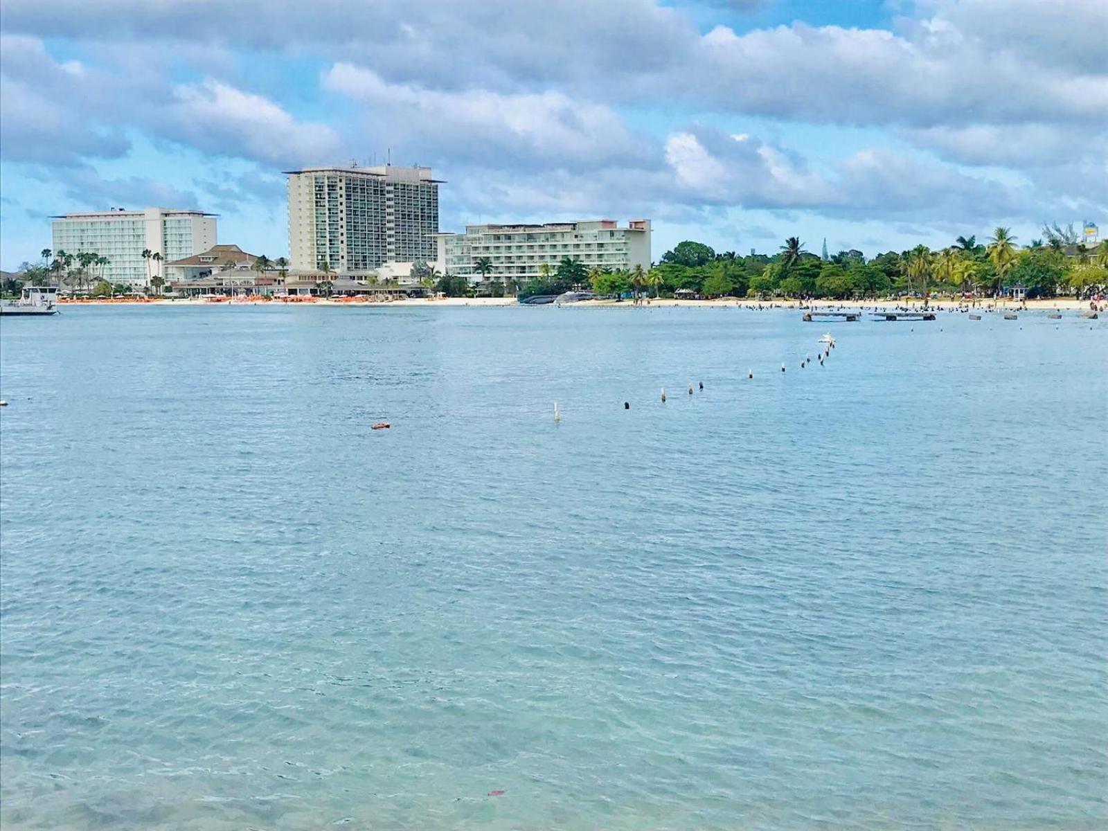 Beach Penthouse A25 Sandcastles Ocho Rios Zewnętrze zdjęcie