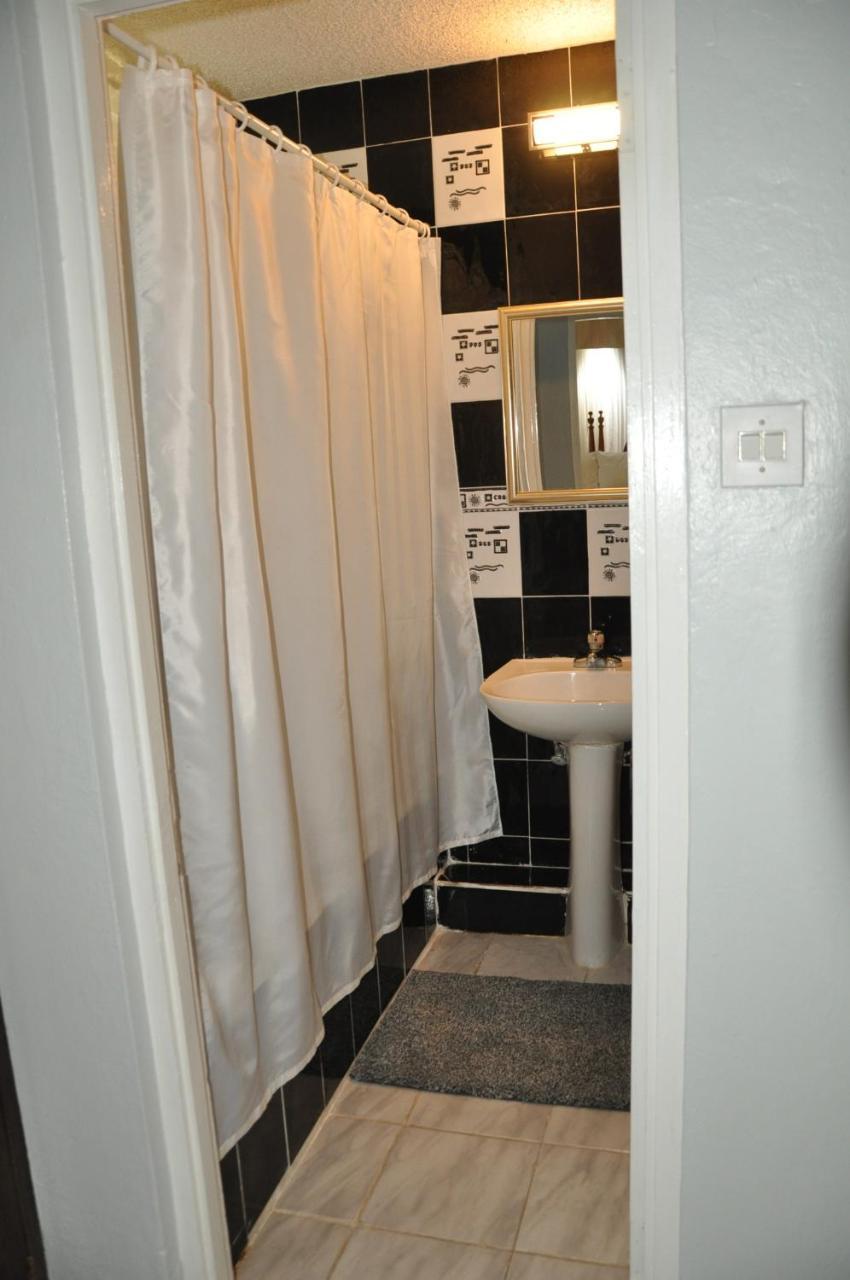 Beach Penthouse A25 Sandcastles Ocho Rios Zewnętrze zdjęcie